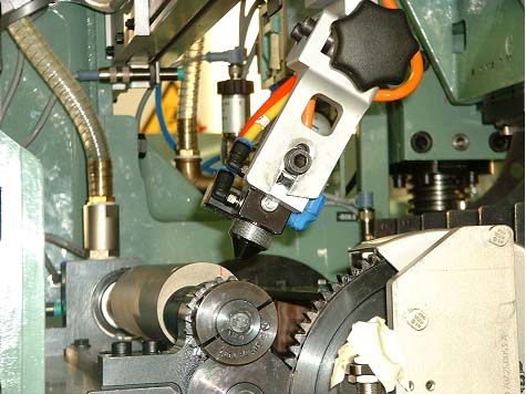 Kaymich spray valve on packer
